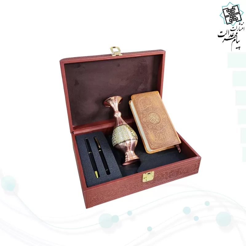 قرآن پالتویی چرم با گلدان خاتم و خودکار و روان نویس