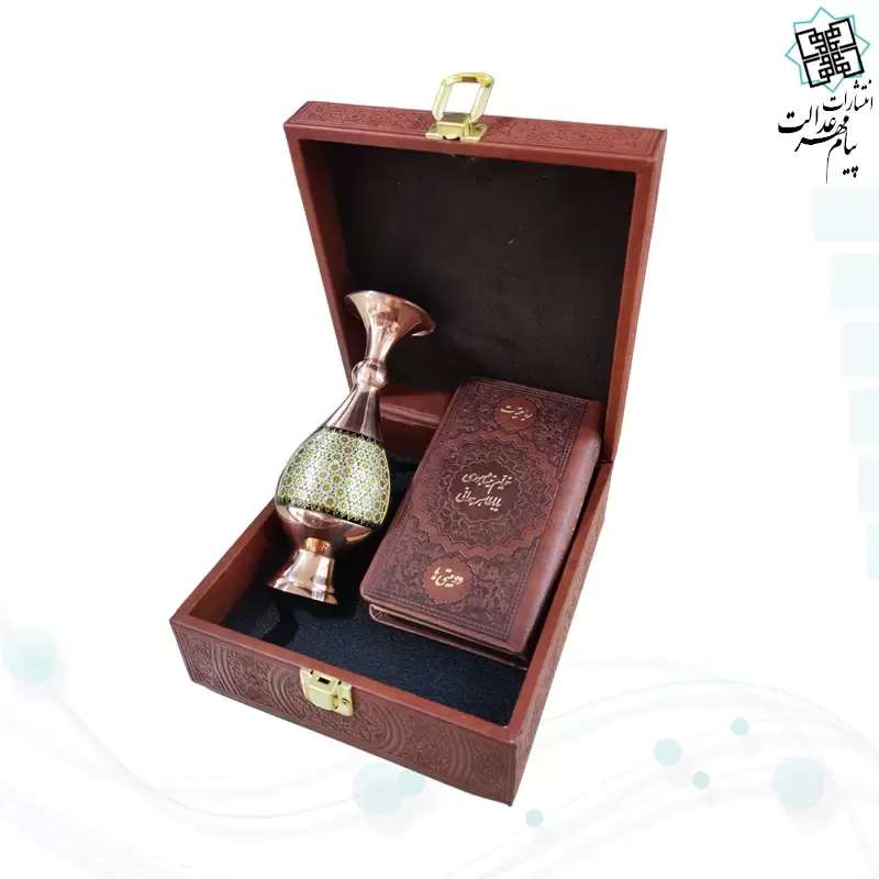 خیام و باباطاهر پالتویی چرم با گلدان خاتم