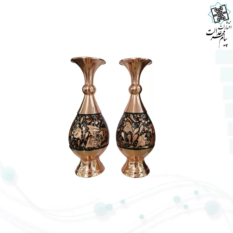 قرآن وزیری گلاسه چرم با 2گلدان الماس تراش